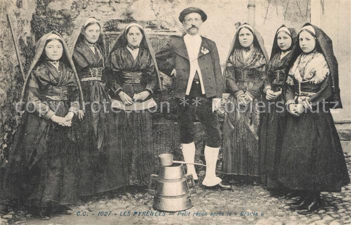 Trachten Frankreich Pyrenees Petit repos apres le Branle