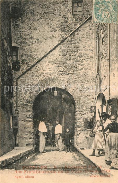Pignans Ancienne Porte des Fortifications de la