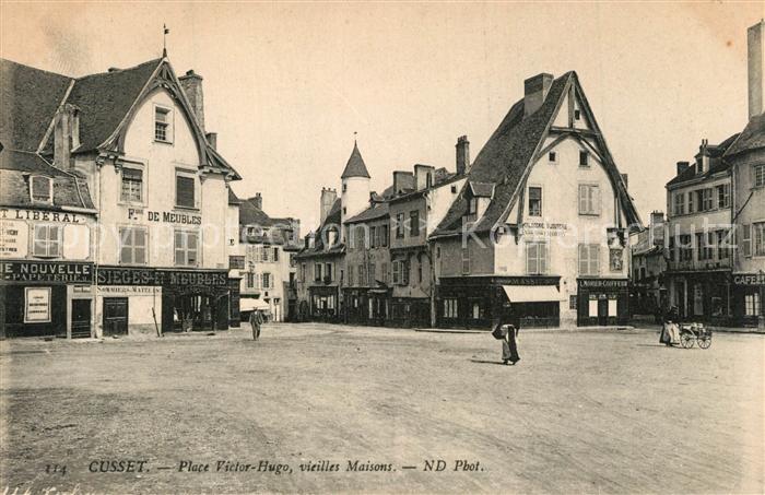 Cusset Allier Place Victor Hugo vieilles maisons