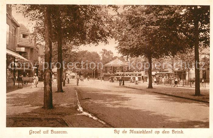 Bussum Bij de Muziektent op den Brink