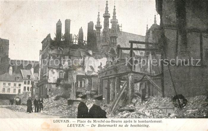 Louvain Flandre Place du Marche au Beurre apres le bombardement