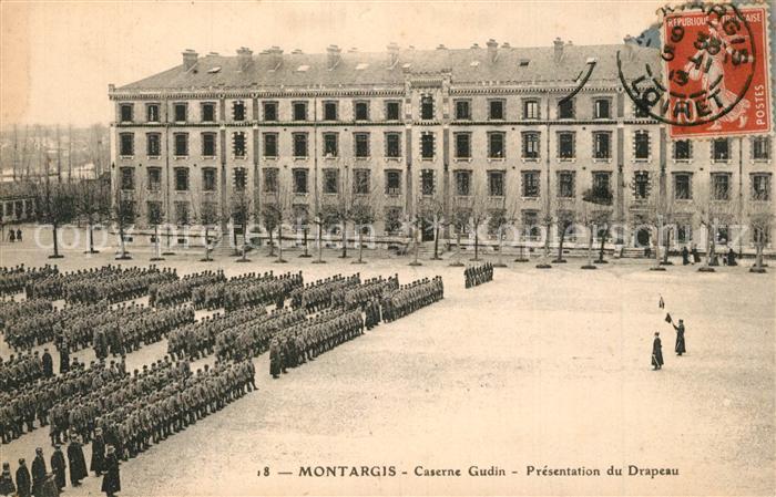 Montargis Loiret Caserne Gudin Presentation du Drapeau