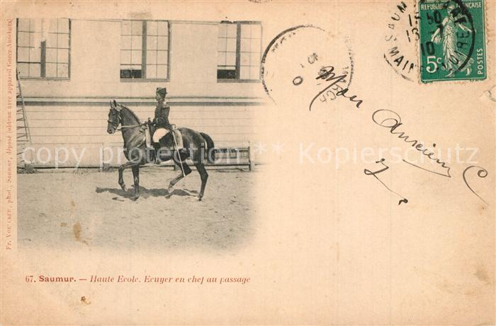 Saumur Haute Ecole Ecuyer en chef au passage