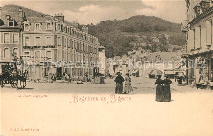 Bagneres-de-Bigorre La Place Lafayette