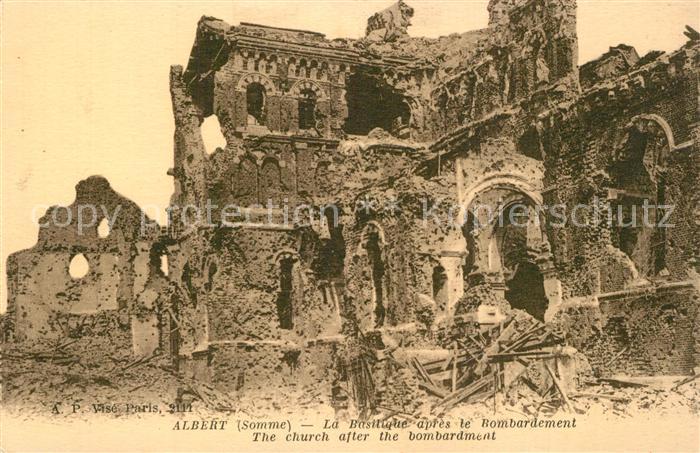 Albert Somme La Basilique apres le Bombardement
