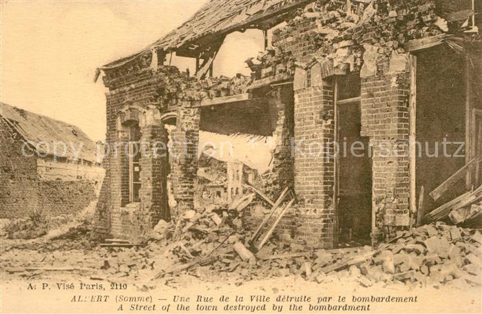 Albert Somme Une Rue de la Ville detruite par la bombardement
