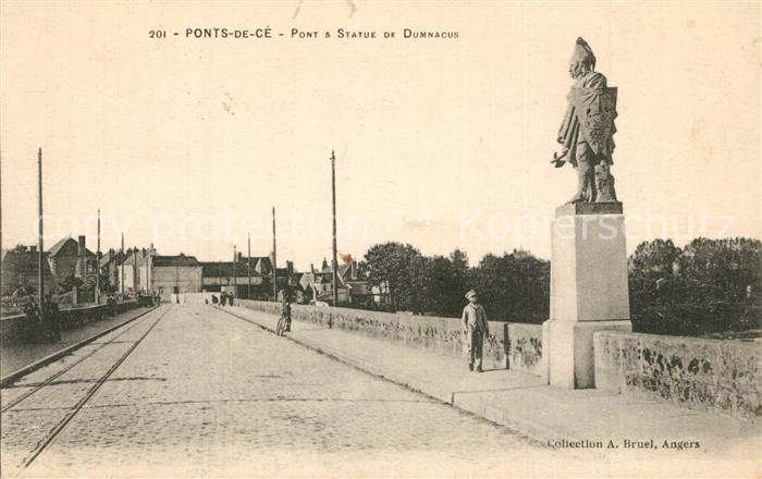 Ponts-de-Ce Les Pont a Statue de Dumnacus