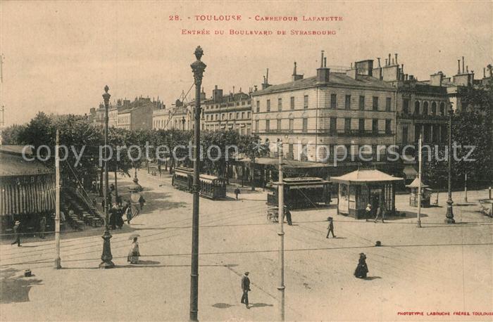 Toulouse Haute-Garonne Carrefour Lafayette Entrée du Boulevard