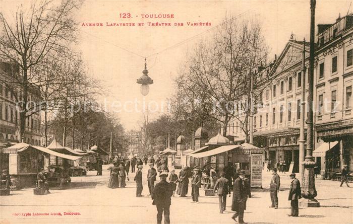 Toulouse Haute-Garonne Avenue Lafayette et Théâtre des Variétés
