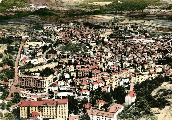 Chatelguyon Station Thermale et Touristique vue aérienne