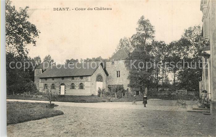 Diant Cour du Chateau