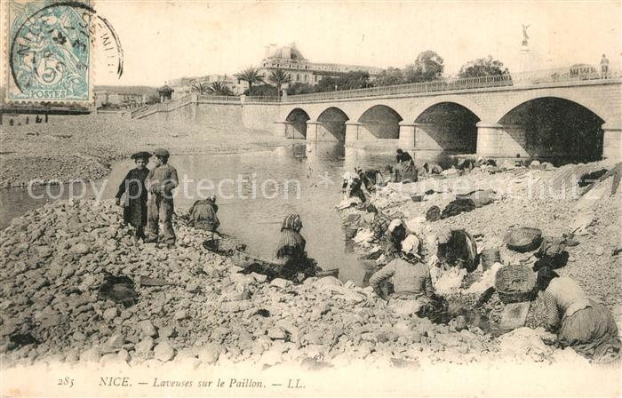 Nice Alpes Maritimes Laveuses sur le Paillon Pont