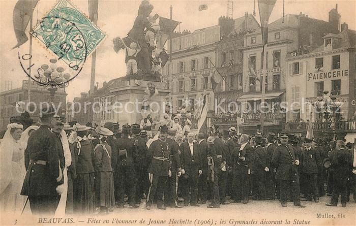 Beauvais 60 Fêtes de Jeanne Hachette Statue
