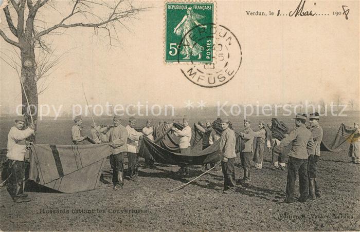 Verdun Meuse Hussards battant les convertures