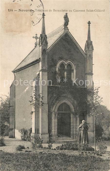 Nevers 58 Tombeau de Bernadette au Couvent Saint