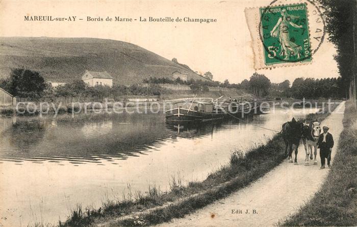 Mareuil-sur-Ay Bords de Marne La Bouteille de Champagne