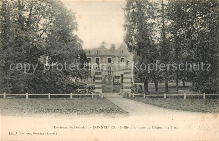 Bonnelles Grille d’honneur du Chateau de Bissy