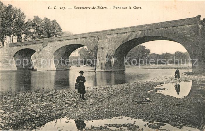 Sauveterre-de-Bearn Pont sur le Gave