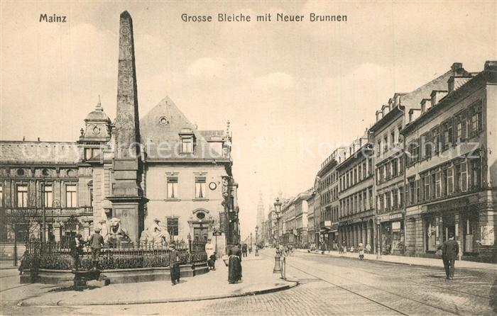 Mainz Rhein Grosse Bleiche mit Neuem Brunnen