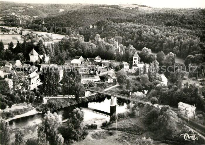 Saint-Leon-sur-Vezere Vue aerienne Le Pont