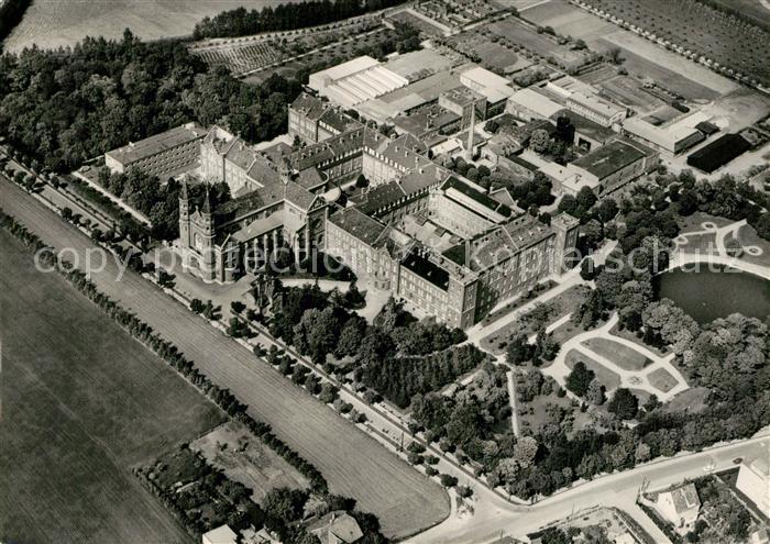 Moedling Missionshaus St Gabriel Fliegeraufnahme