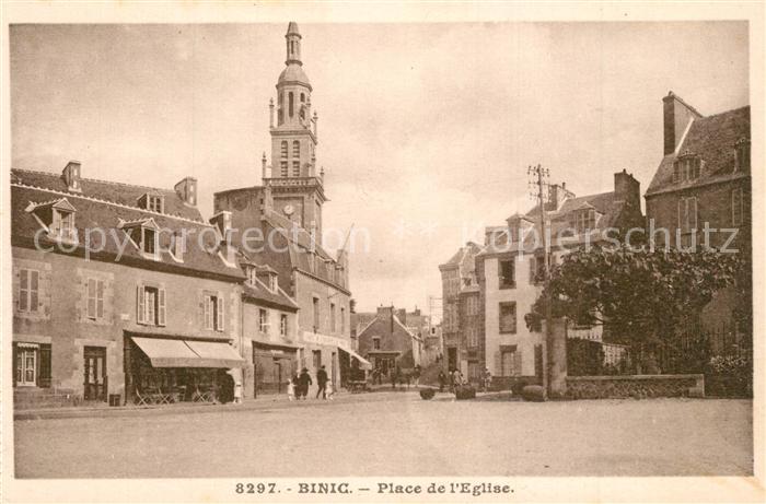 Binic Cotes d Armor Place de L_Eglise