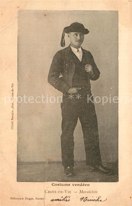Croix de Vie Vendee Costume vendeen Maraichin