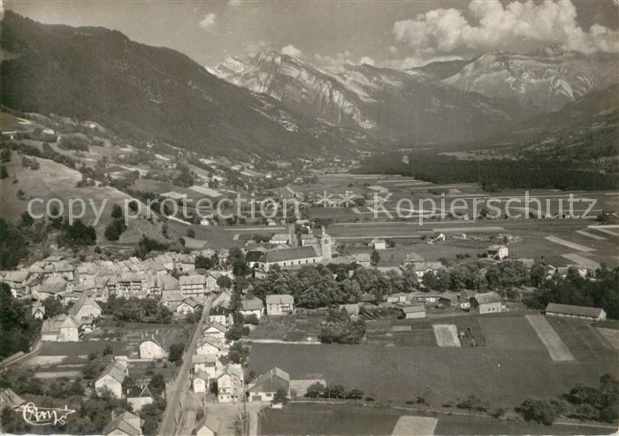 Taninges Fliegeraufnahme