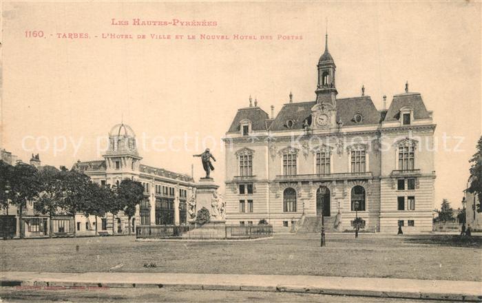 Tarbes Hotel de Ville et le Nouvel Hotel des Postes
