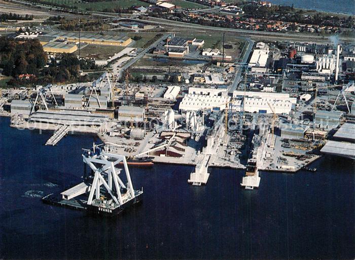 Nyborg Flydekranen Svanen i Havn