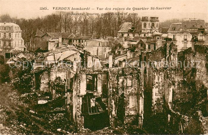 VERDUN Meuse La ville bombardée vue des ruines du Quartier Saint Sauveur