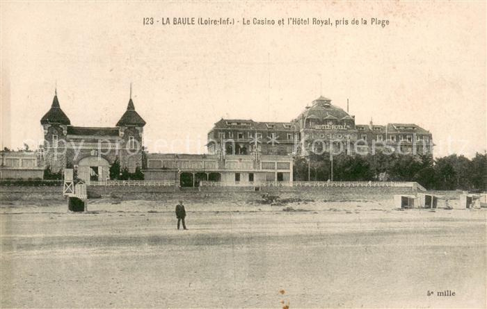 La Baule sur Mer Casino Hôtel Royal vue prise de la plage