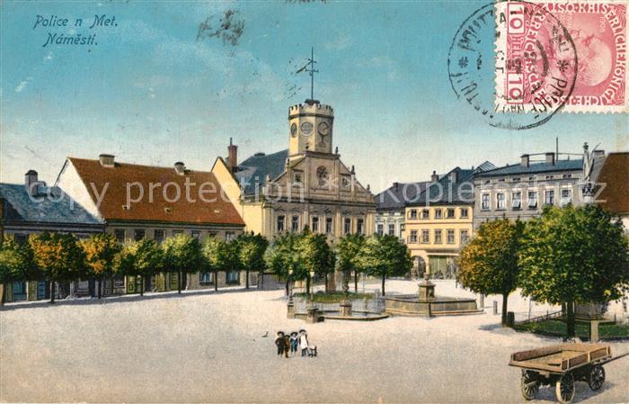 Police nad Metuji Namesti Platz