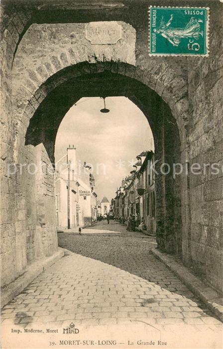 Moret-sur-Loing Grande Rue