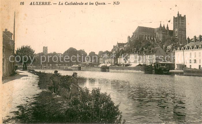 Auxerre La Cathedrale et les quais