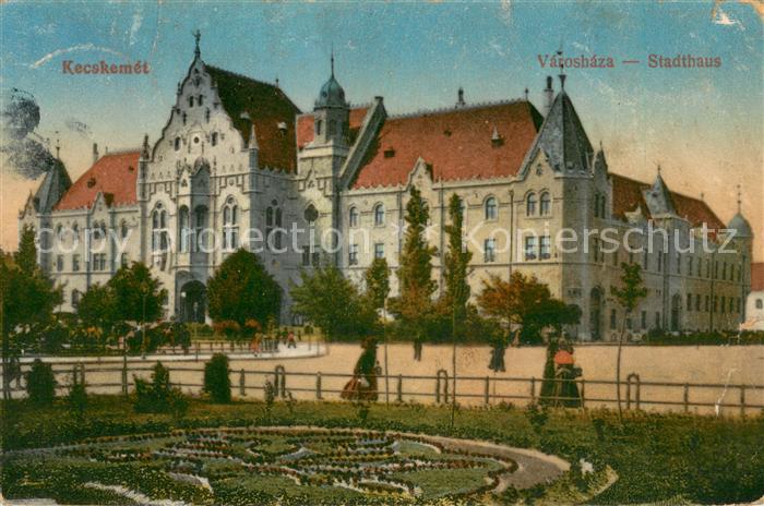 Kecskemet Varoshaza Stadthaus Park