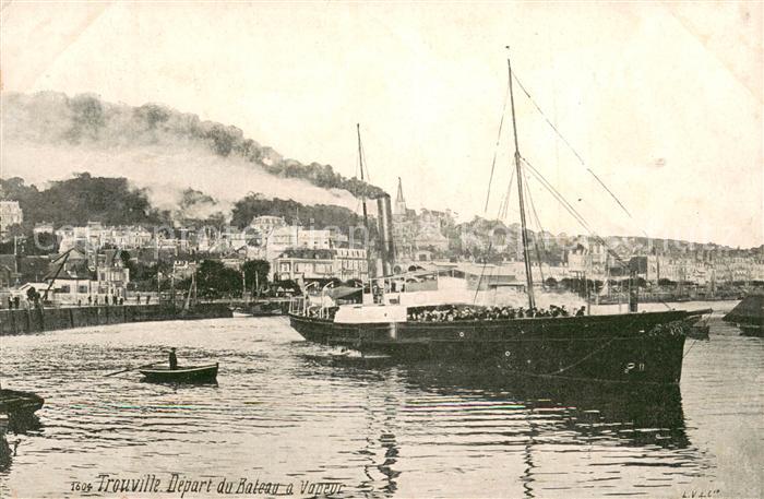 Trouville-sur-Mer Départ du Bateau a vapeur