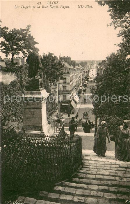 Blois 41 Les Degrés et Rue Denis Papin Monument