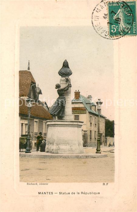 Mantes-la-Jolie Statue de la République