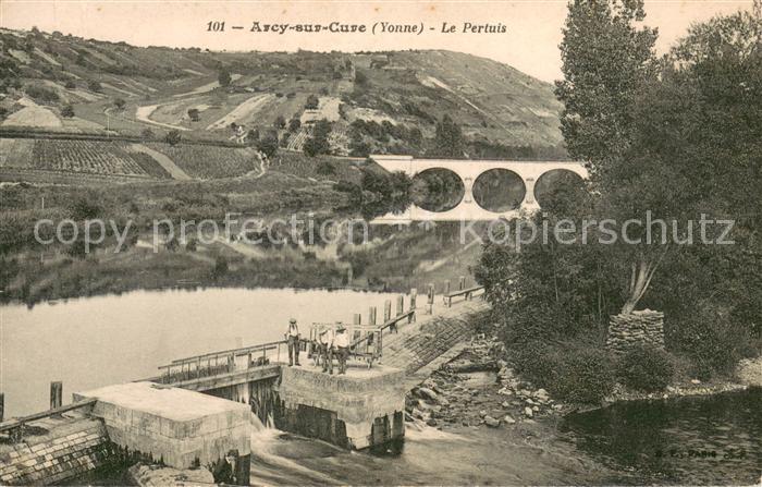 Arcy-sur-Cure Yonne Le Pertuis