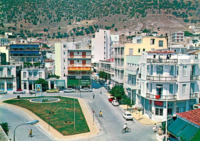 Loutraki Greece Veduta della piazza centrale