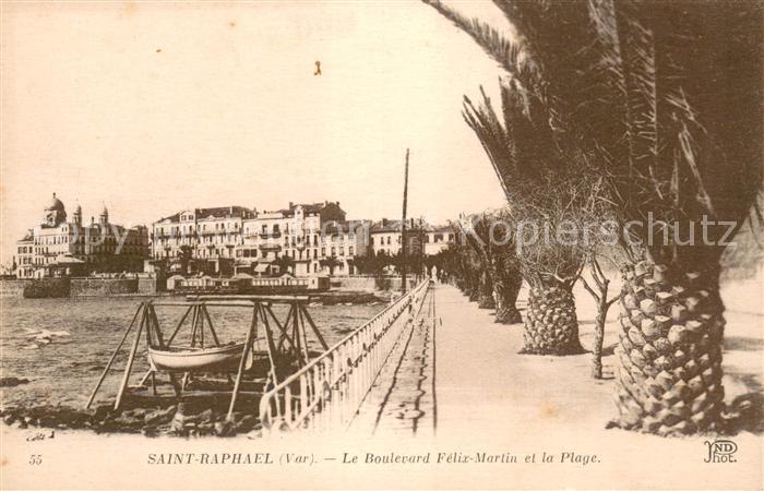 Saint-Raphael Var Boulevard Félix Martin et la plage