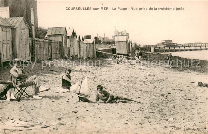 Courseulles-sur-Mer La plage vue prise de la troisième jetée