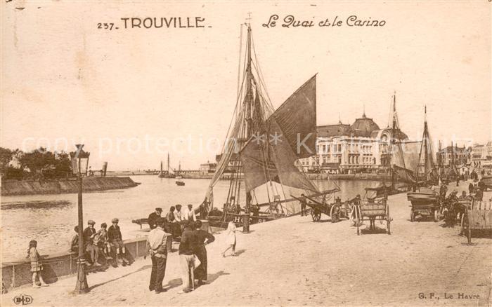 Trouville-sur-Mer Le quai et le casino