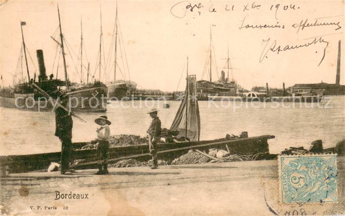 Bordeaux Quai du port Bateaux Vapeurs