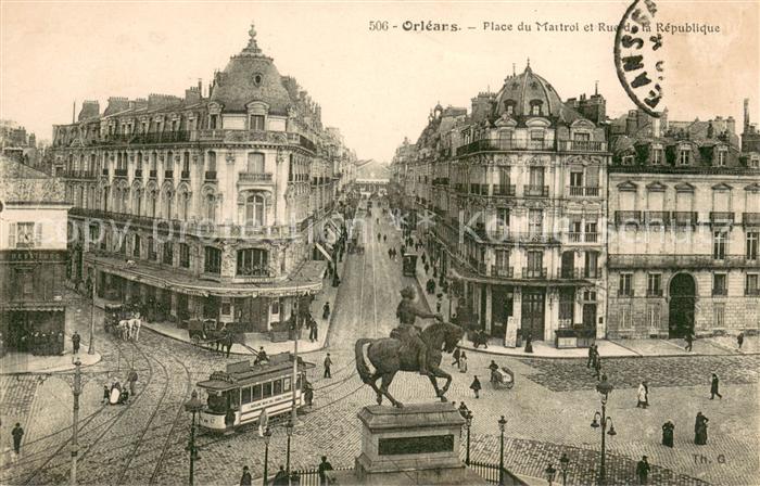Orleans Loiret Place du Martroi et Rue de la République Monument Tram