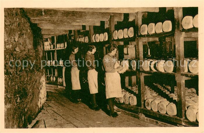 Roquefort-sur-Soulzon Société des Caves Revirage du fromage C
