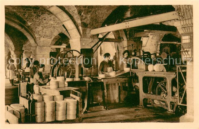 Roquefort-sur-Soulzon Société des Caves Cave Carrière Atelier de Piquage Brossag