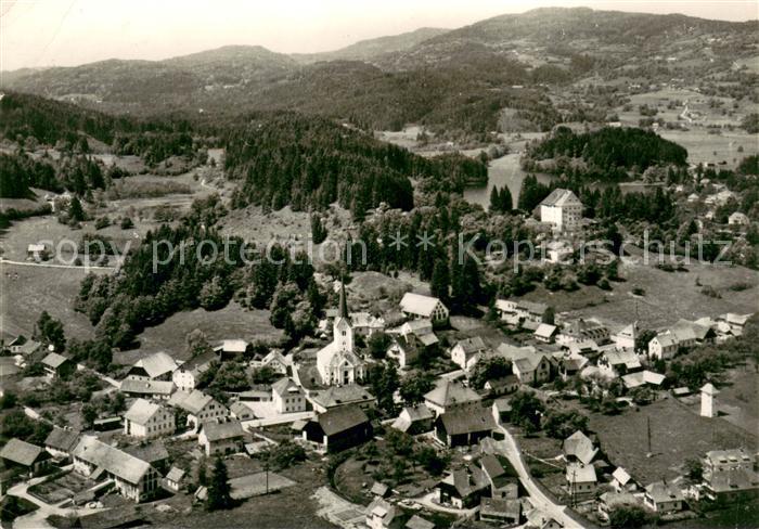 Moosburg Kaernten Schloss 16. Jhdt. Sommerfrische Fliegeraufnahme