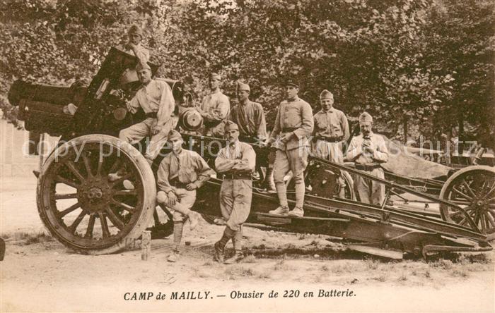 Camp de Mailly Obusier de 220 en batterie